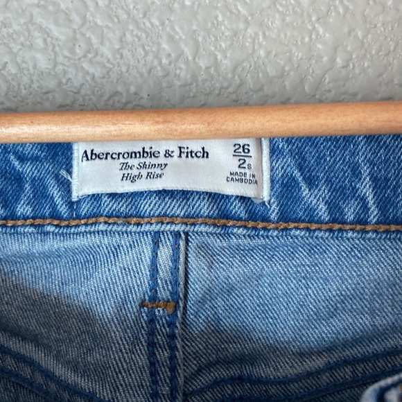 Abercrombie & Fitch The Skinny- High Rise - Picture 2 of 3